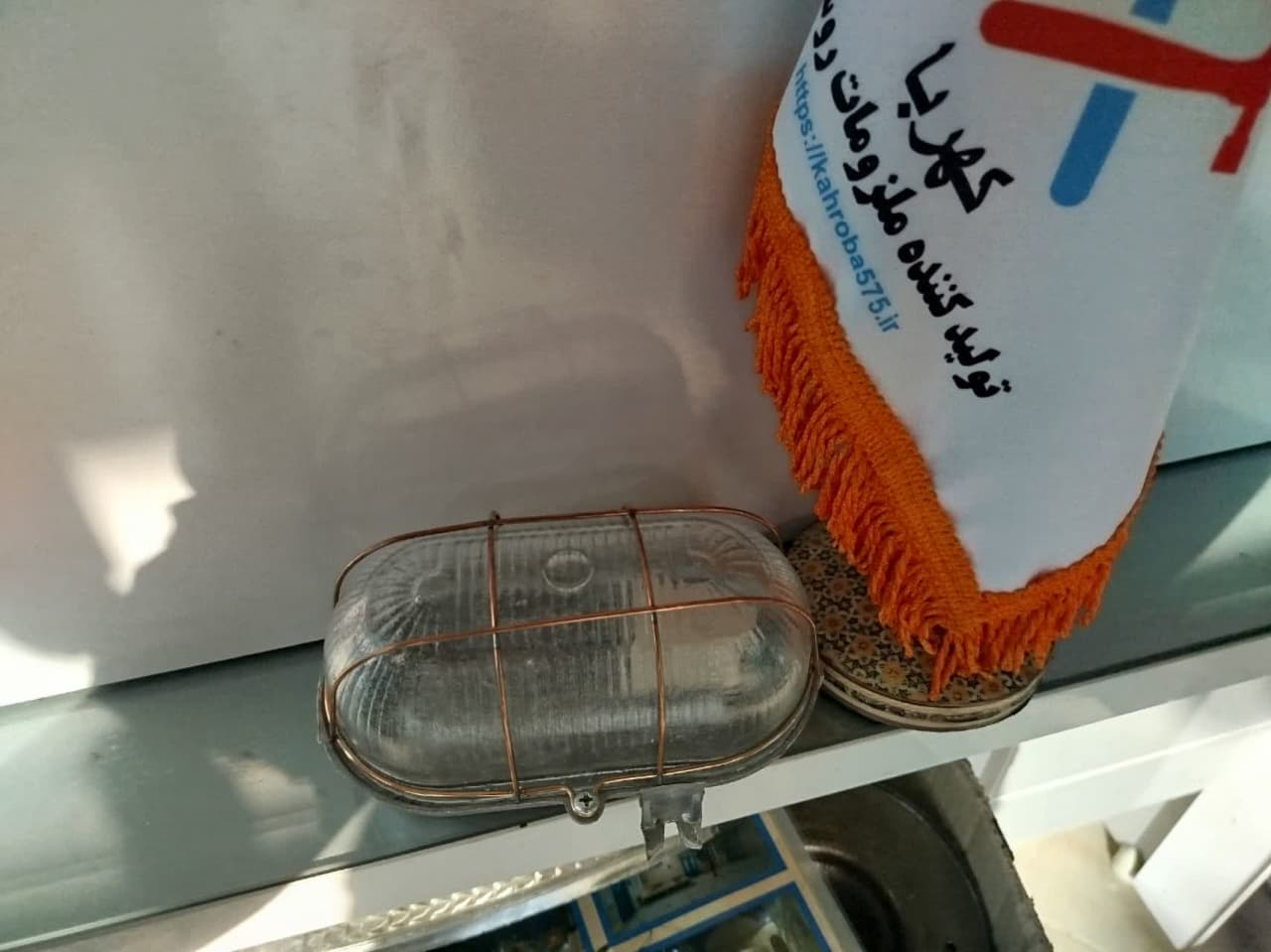 چراغ  آسانسوری   تونلی