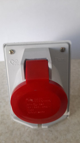 پریز مادگی 3فاز